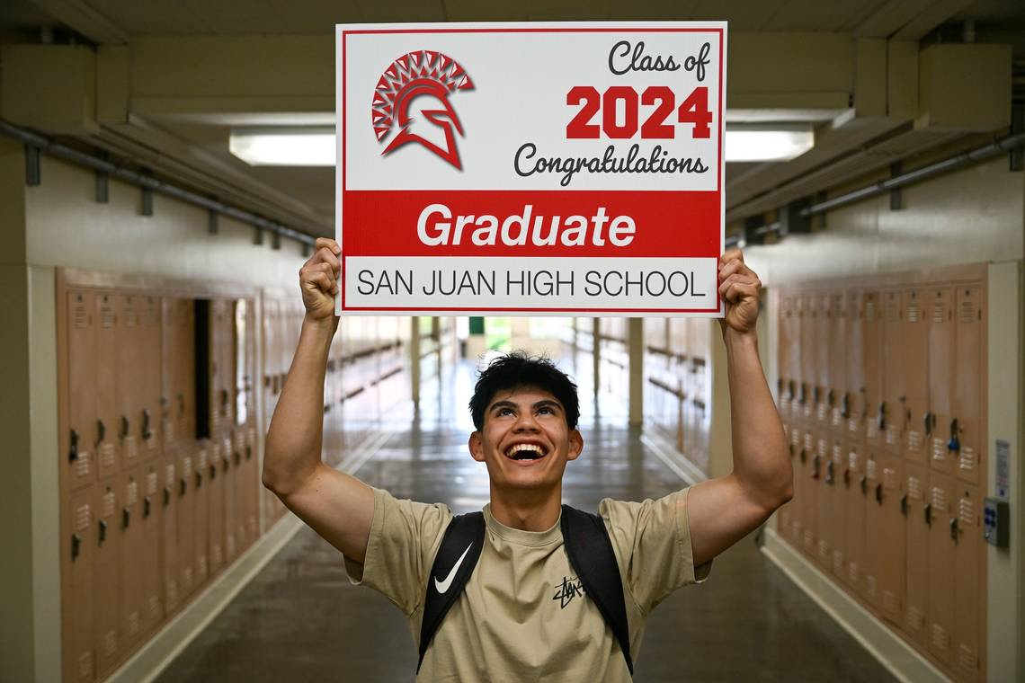 Sacramento student immigrated from Mexico four years ago. Now he has a full ride scholarship
