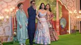 Shah Rukh Khan Makes Grand Entry With Gauri, Suhana At Anant Ambani-Radhika Merchant's Shubh Ashirwad Function