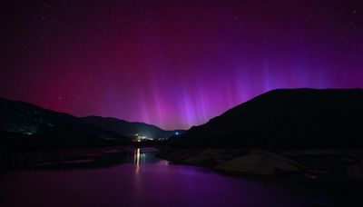 Sorprendentes imágenes de una aurora boreal que alumbra los cielos nocturnos de toda Europa