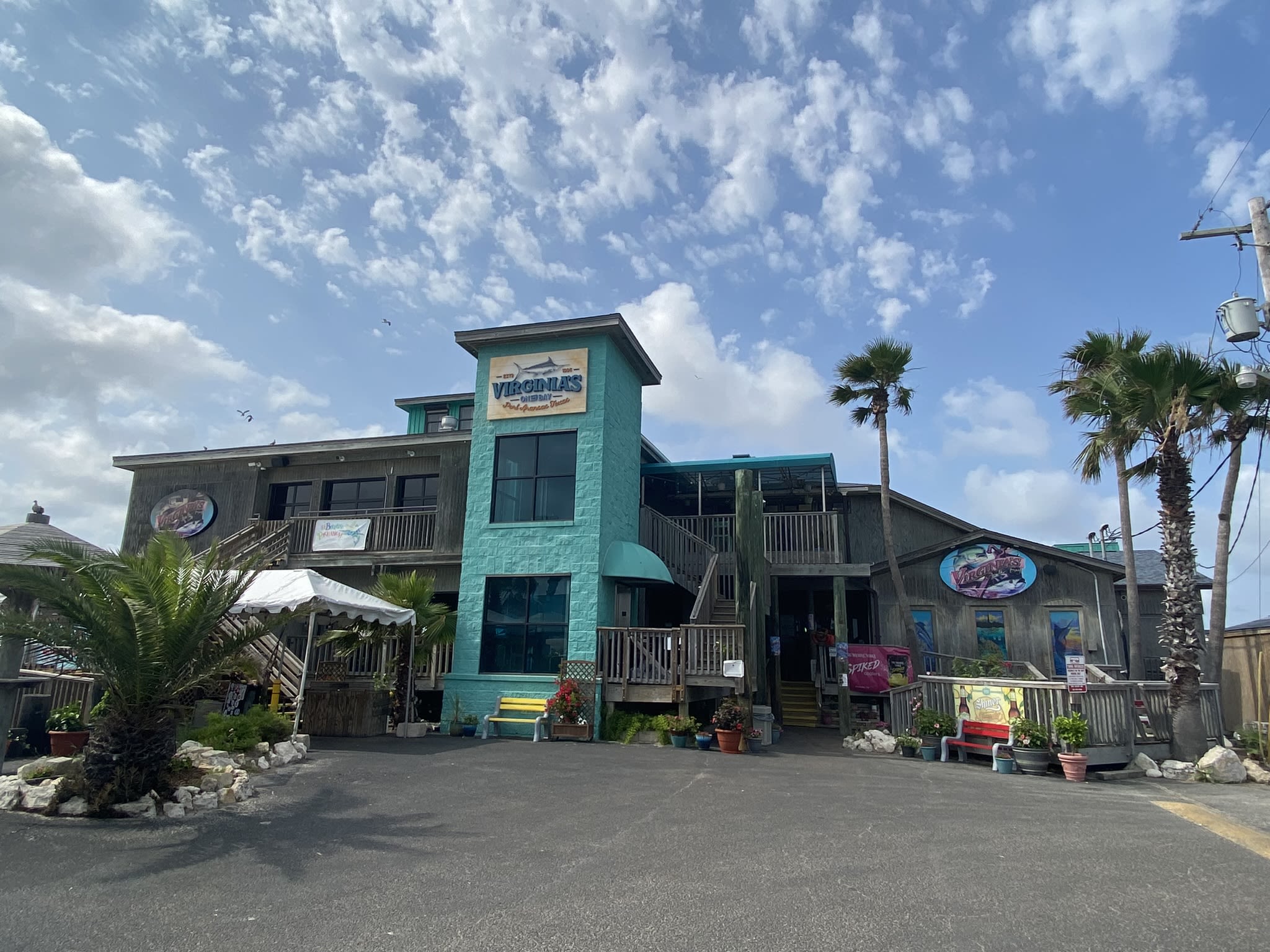 8 best restaurants and bars for the perfect Port Aransas vacation