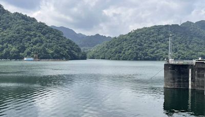 受惠颱風環流低壓帶破百毫米降雨 石門水庫今年首次滿庫！