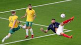 Giroud iguala recorde de gols da França em goleada por 4 x 1 sobre a Austrália