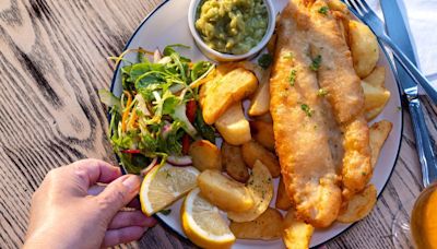 I’m A Chef, This 1 Controversial Ingredient Is Guaranteed To Level Up Your Fish And Chips
