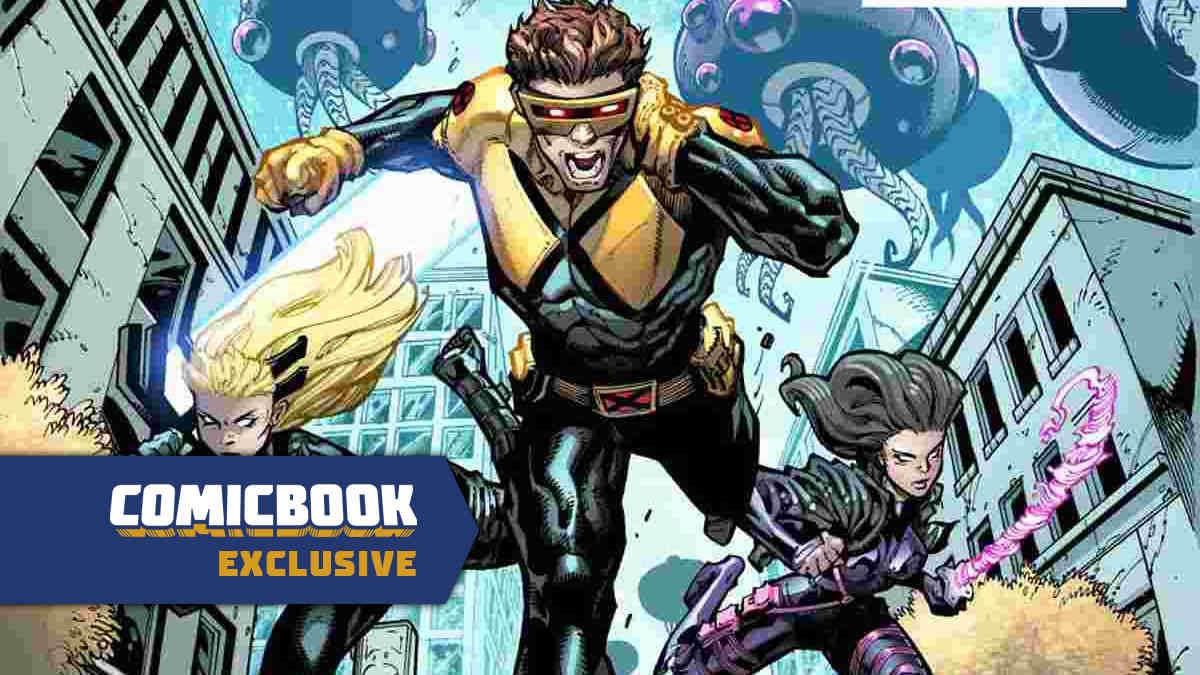 X-Men #2 First Look: Mutants vs. Aliens (Exclusive)