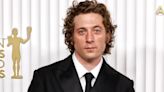 Quién es Jeremy Allen White, el actor de Hollywood con el que ha sido vista Rosalía