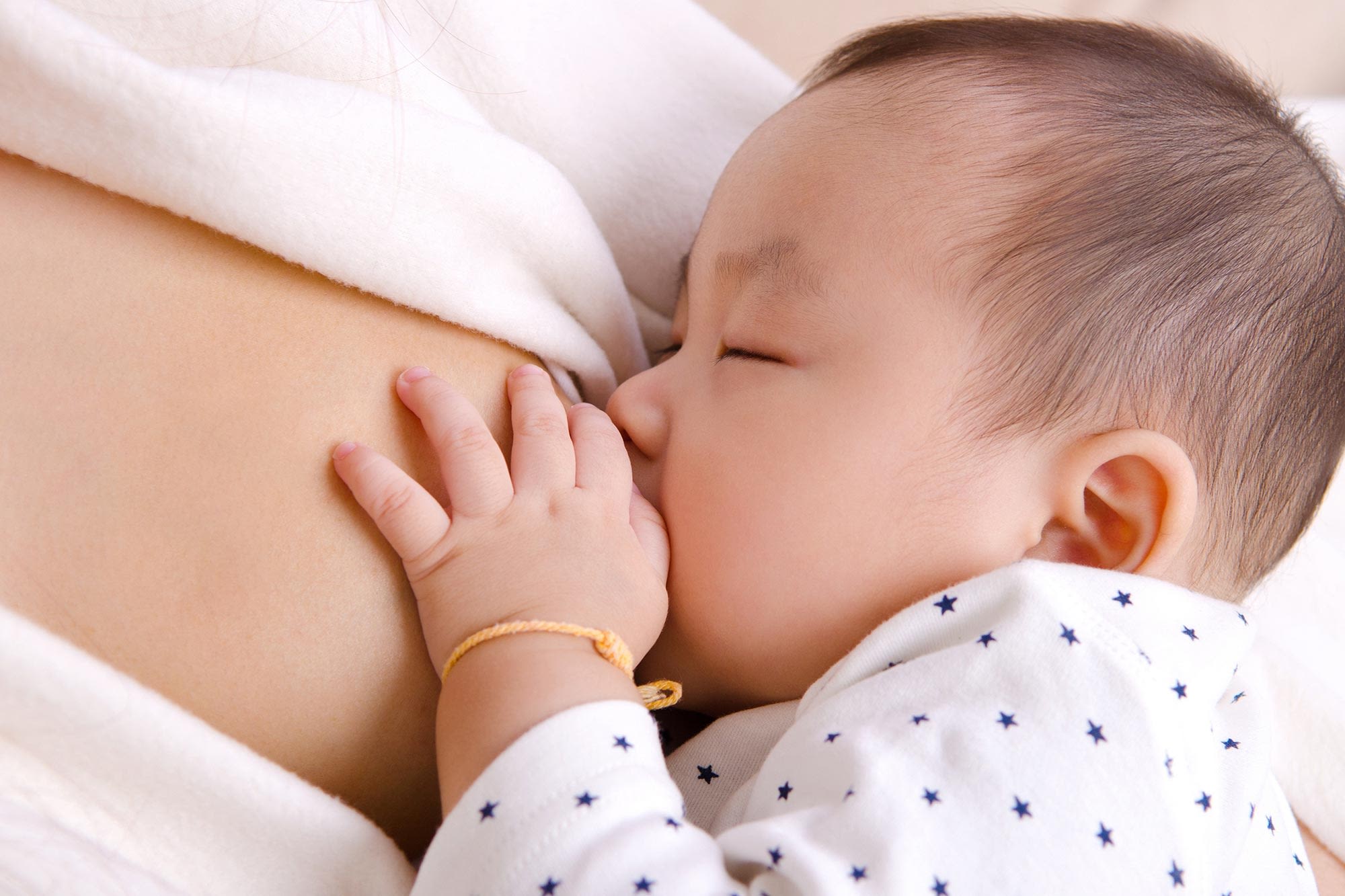 Study Finds THC in Breastmilk: Here’s What Every Cannabis-Using Mother Should Know