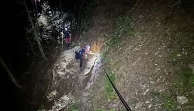 山友縱走能高安東軍渡溪遭沖走 消防馳援 (圖)