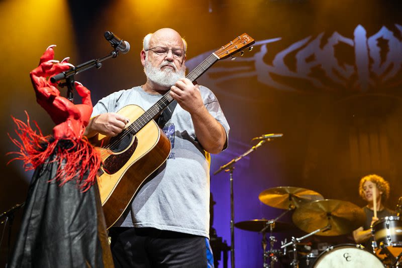Kyle Gass of Tenacious D dropped from talent agency after Trump shooting remark