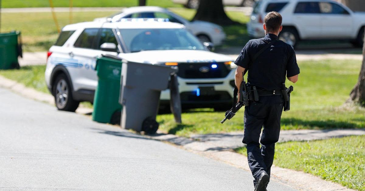 4 law enforcement officers were killed in shooting at a home in Charlotte, North Carolina. 4 other officers are hospitalized