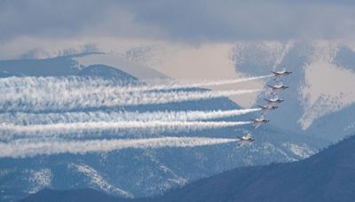 Eyes to the skies: When you can see the Thunderbirds practice