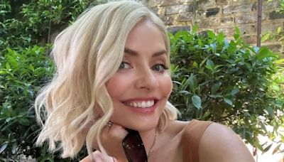 Holly Willoughby's boozy send-off with celeb pals before jetting to Costa Rica for £10m TV show