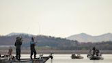 Jeff Gustafson comes up short in bid to repeat as Bassmaster Classic champ, but 3 Canadians make final day