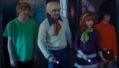 Sabrina Carpenter And Jake Gyllenhaal Team Up For Bloody Scooby-Doo Reboot In Saturday Night Live Season 49 Finale Skit