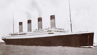 Titanic mission to map wreck in greatest-ever detail