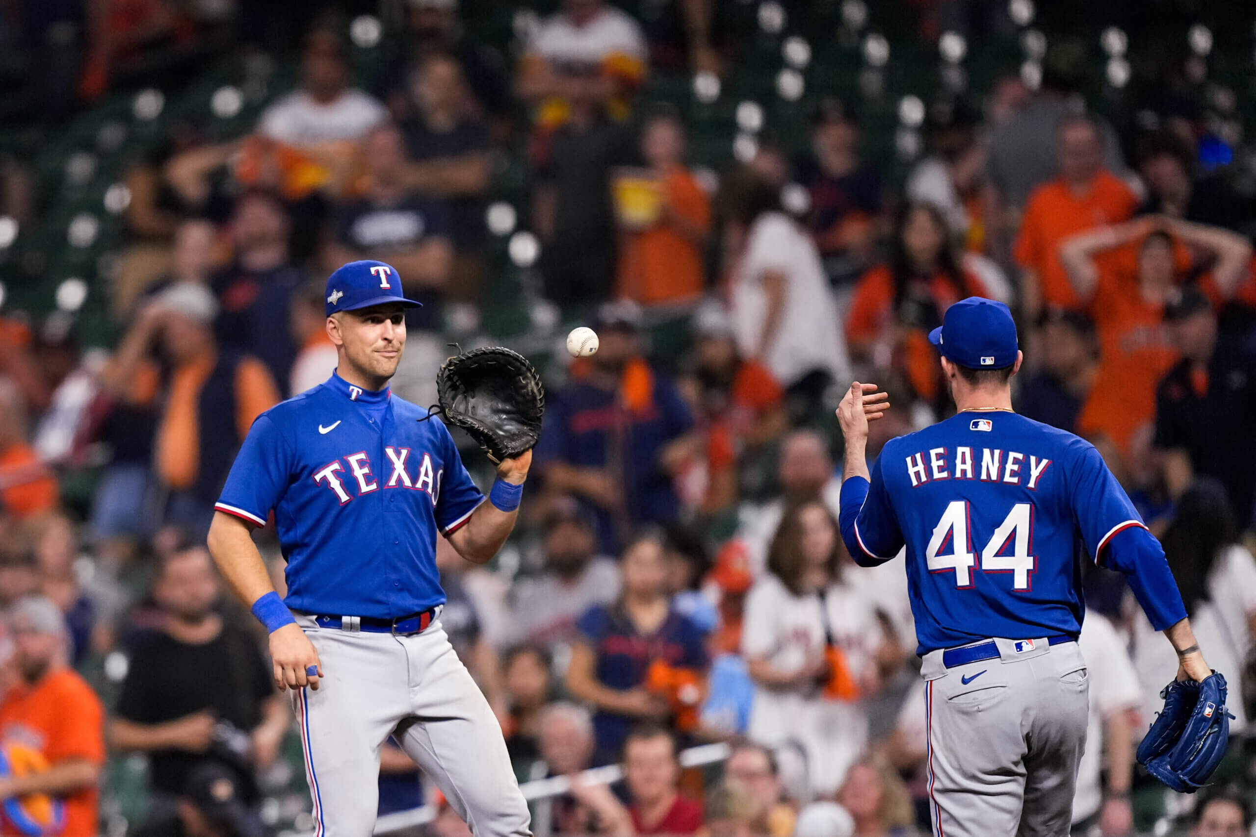 Rosenthal: Why the defending champion Rangers could be deadline sellers; plus more MLB notes