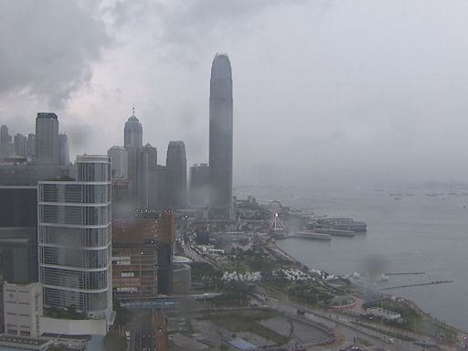 天文台發出黃色暴雨警告