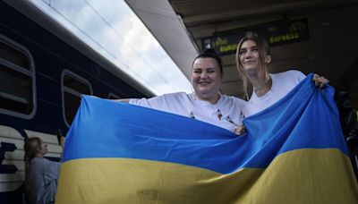 Ukrainian duo heads to the Eurovision Song Contest with a message: We're still here