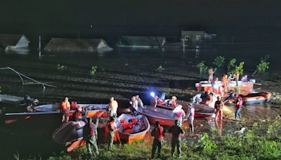 Más de 5.000 personas evacuadas por la rotura de un dique en el segundo mayor lago de agua dulce de China