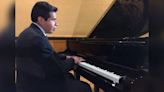 “El piano me eligió a mí”: Antonio López Gutiérrez, maestro de música, quien nació con discapacidad visual