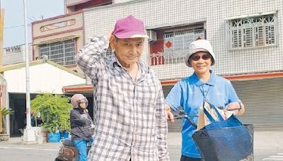 老了也能很快樂 82歲嬤揪厝邊上學去