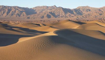 Death Valley visitor severely burns his feet after losing flip-flops in sand dunes