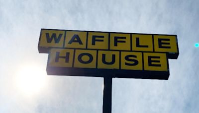 Large brawl leads to shooting that kills 1 at Waffle House in Ohio