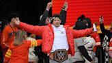 Patrick Mahomes, wearing WWE belt, greeted Chiefs fans and soaked up parade experience