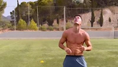 Lewandowski exhibe un físico espectacular entrenando a tope durante sus vacaciones