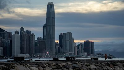 金融國企向員工倒追薪：波及香港