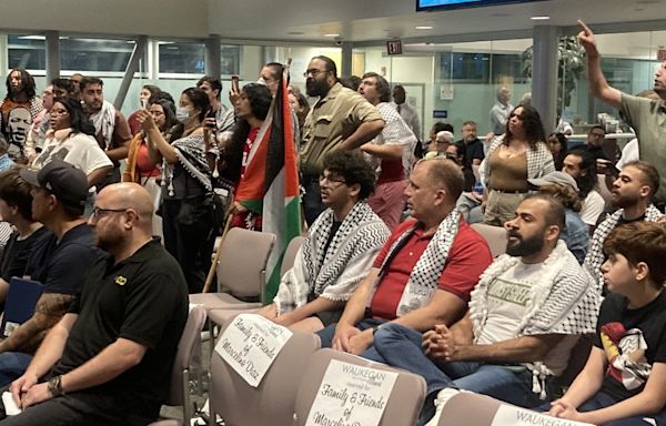 Waukegan council rejects Israel-Hamas cease-fire resolution at raucous meeting; ‘Shame on you’