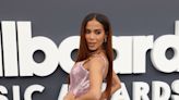 Anitta revela diagnóstico de ‘Epstein-Barr’, causador da ‘doença do beijo’