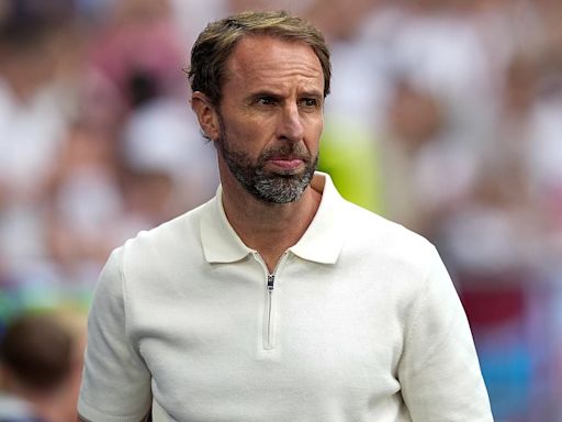 Neville praises Southgate's decision to switch to three at the back