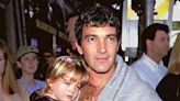 Antonio Banderas y Melanie Griffith abren su álbum de fotos más personal para felicitar a su hija Stella