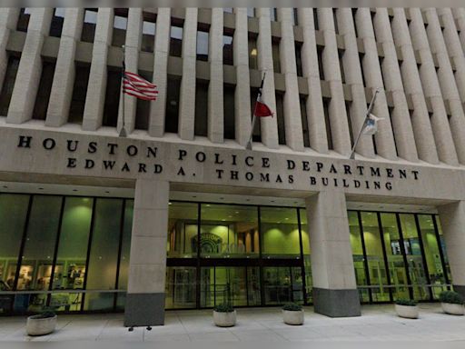 Scrutiny Intensifies Over Houston Police Case Suspensions as Ex-Chief Alleges Forced Exit, Acting Chief Satterwhite Assumes Mantle...