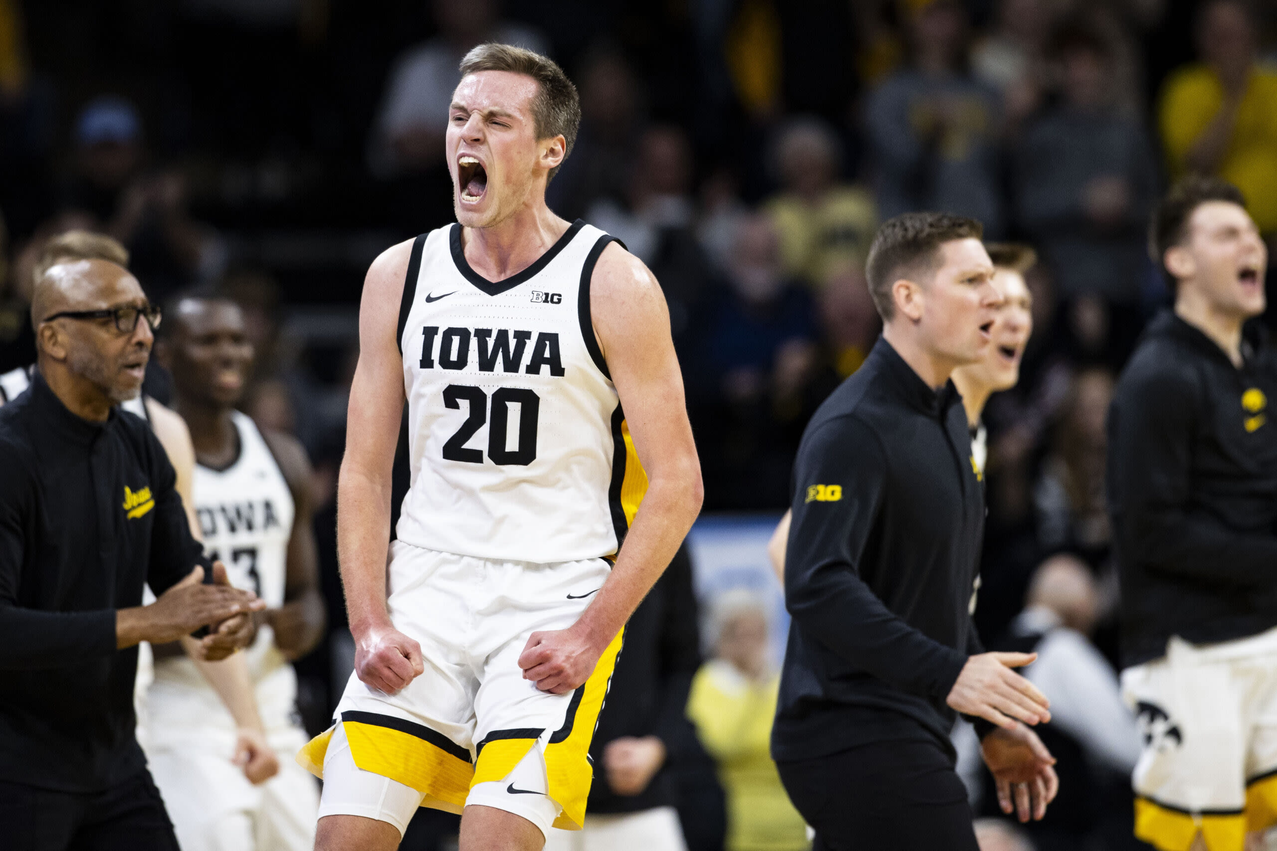 Payton Sandfort announces return to Iowa basketball