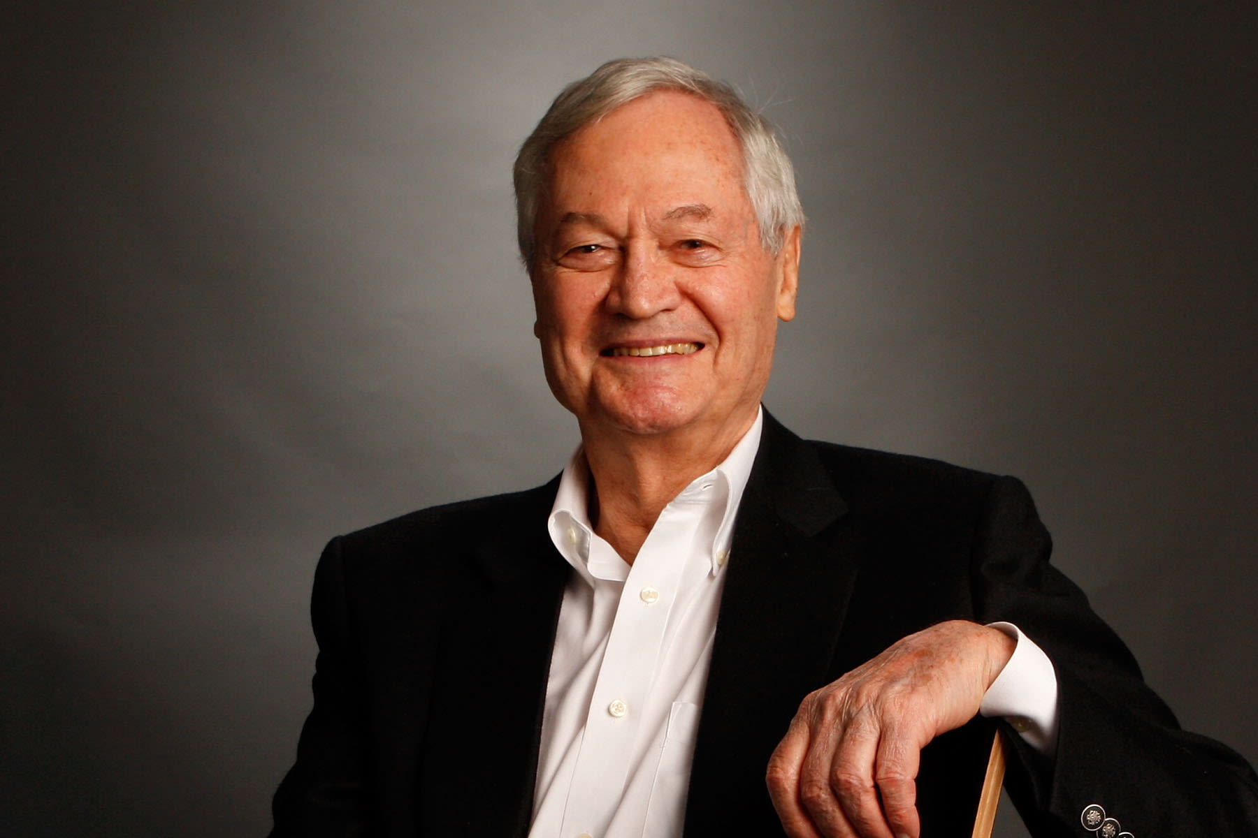 Roger Corman, Trailblazing B-Movie Director and Producer, Dead at 98