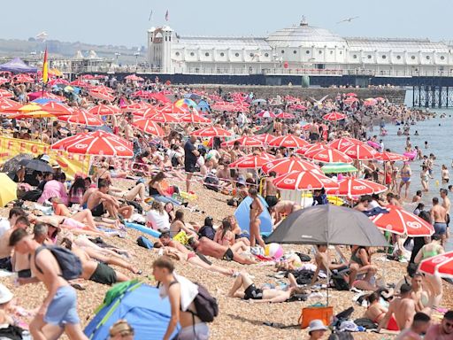 UK Weather: Brits set to brace themselves up for sunny skies