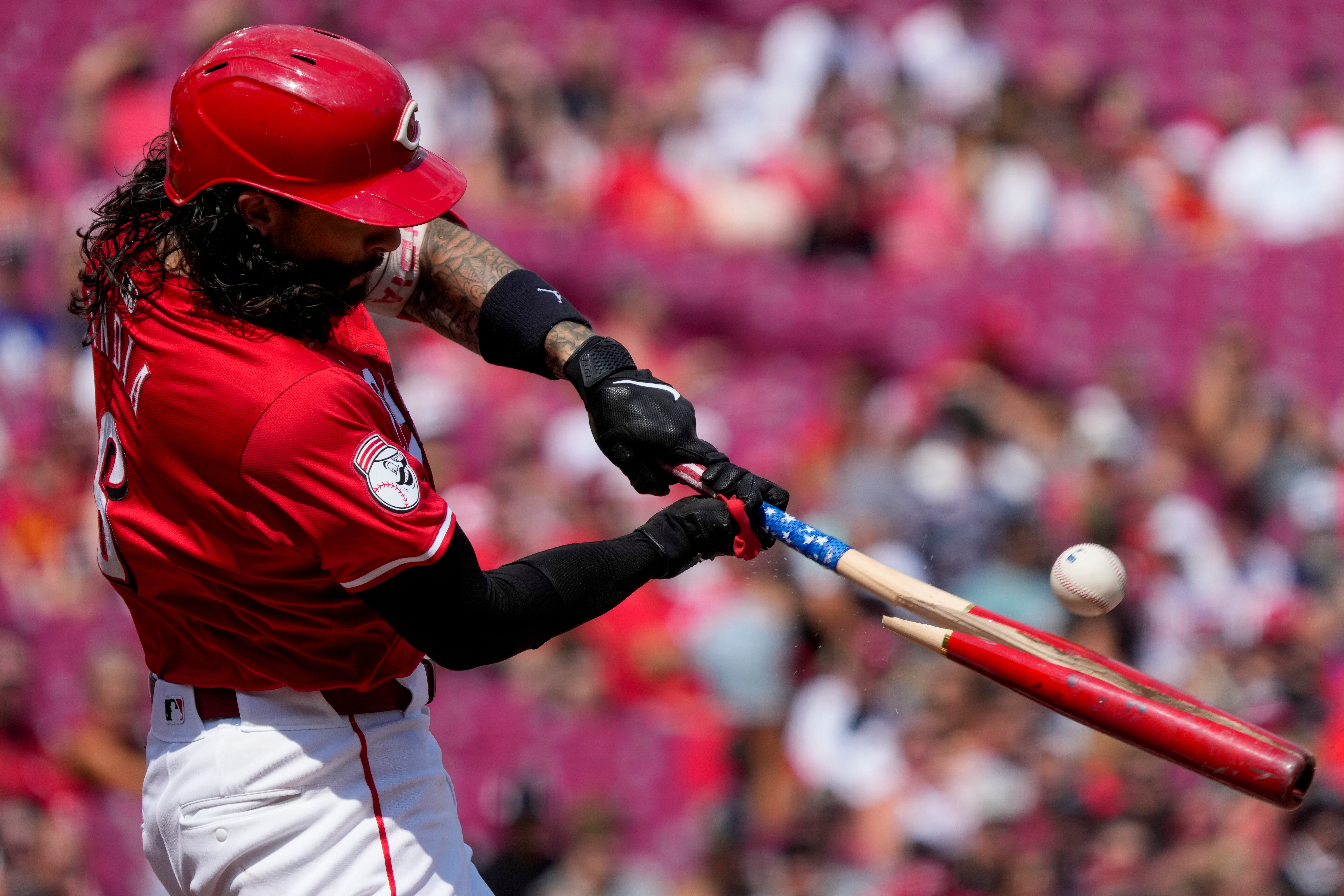 W&W: How NL wild-card logjam makes tough to predict if Cincinnati Reds will make a trade