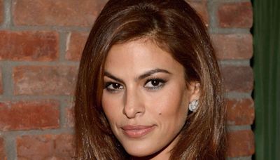 Eva Mendes’s Sexy Summer Dress Has My Full Attention Thanks to 1 Flattering Detail