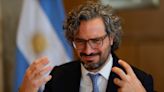Argentina llama al diálogo sobre Malvinas tras reunión de Johnson y Fernández