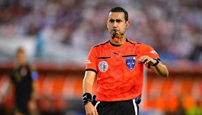 Arbitraje mexicano para la semifinal entre Uruguay y Colombia