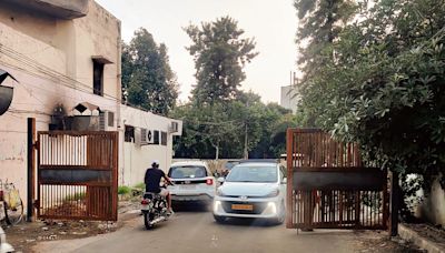 Jalandhar MC yet to wake up to residents’ demand to remove iron gates - The Tribune