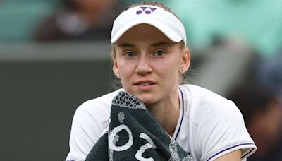 En Wimbledon, Rybakina debutó con triunfo y enfocada en un objetivo