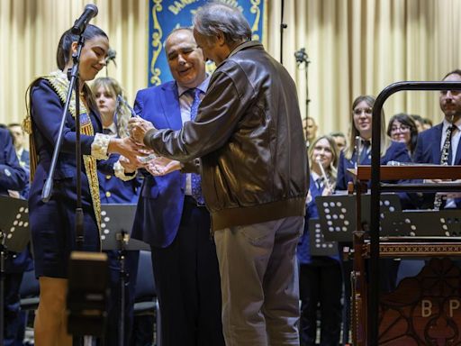 Joan Manuel Serrat: "Los premios llegan por el amor de gente que quiere hacerte feliz"