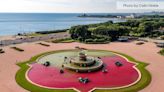 Buckingham Fountain closes after being dyed red by vandals