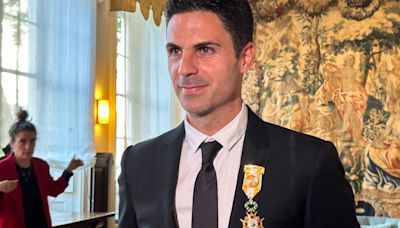 Mikel Arteta, condecorado con la ‘Cruz de Oficial de la Real Orden de Isabel la Católica’ en Londres