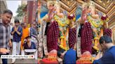 Kartik Aaryan seeks blessings at Lalbaughcha Raja on first day of Ganesh Utsav [Reactions]