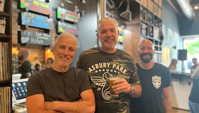 Jon Stewart plays drums at N.J. brewery, jams with his new band
