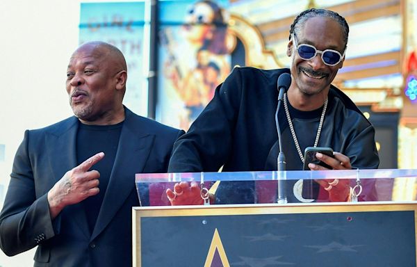 Snoop Dogg and Dr. Dre lend their names — and their cocktail — to college football. Really