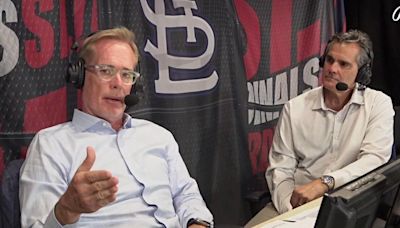 Media Views: Weather, filler material put a damper on Joe Buck's return to Cardinals broadcast